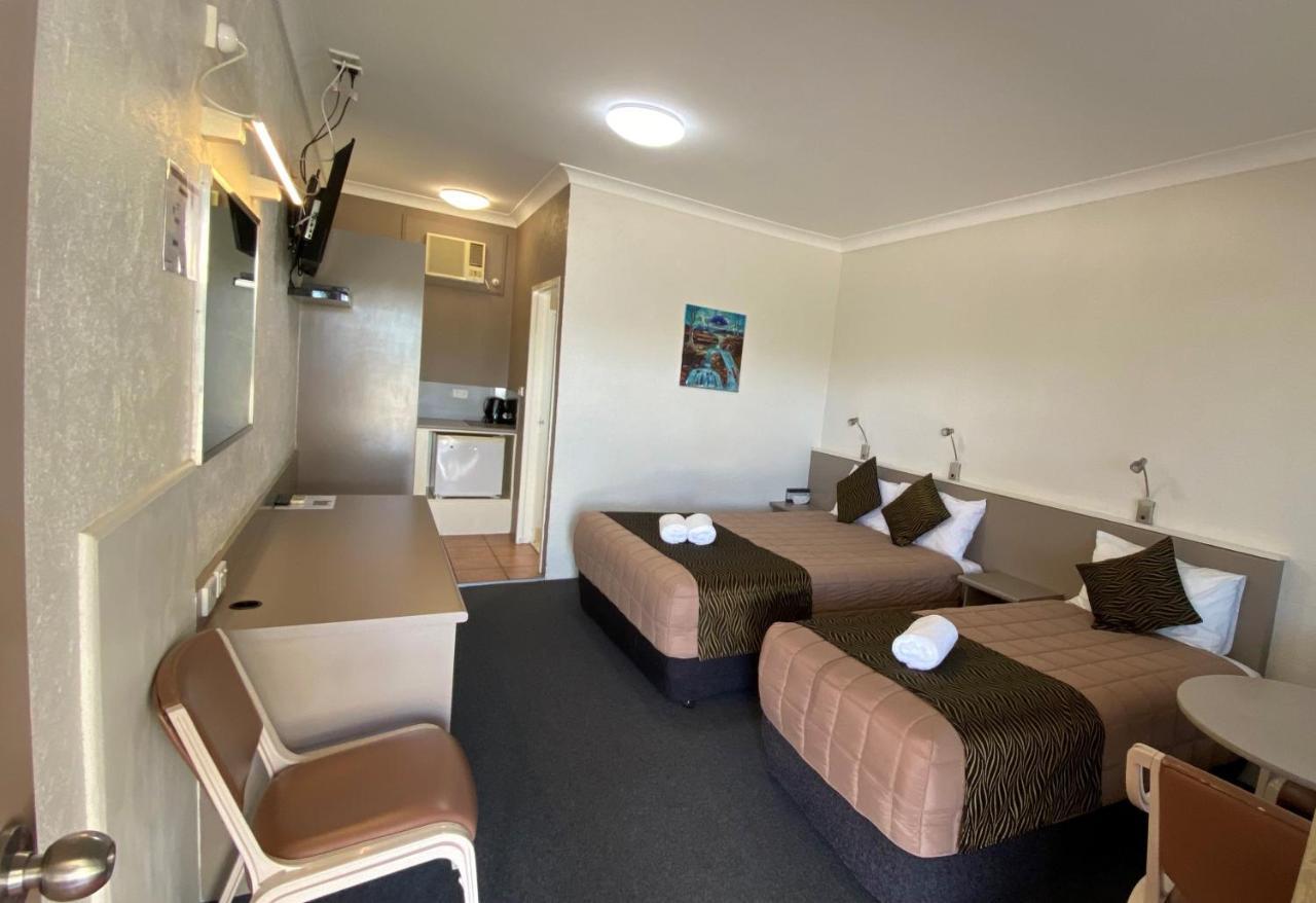 Sapphire City Motor Inn Инверелл Экстерьер фото