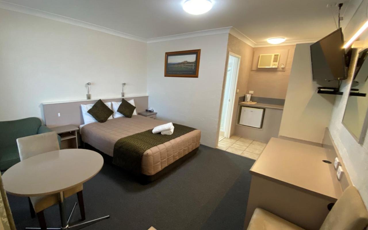 Sapphire City Motor Inn Инверелл Экстерьер фото