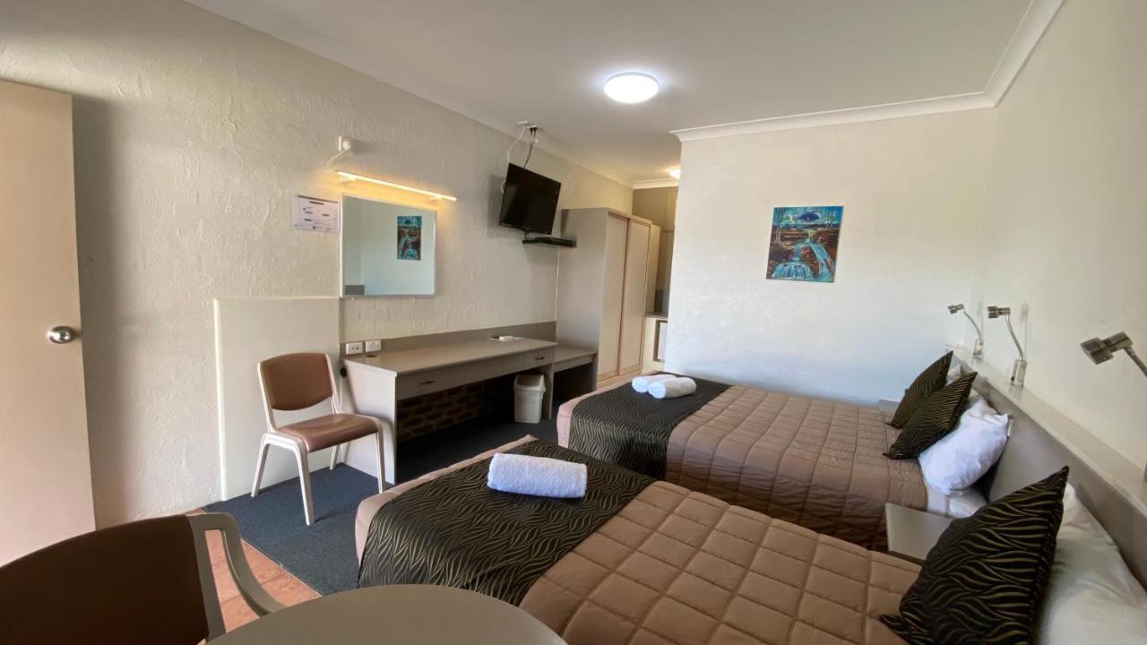 Sapphire City Motor Inn Инверелл Экстерьер фото