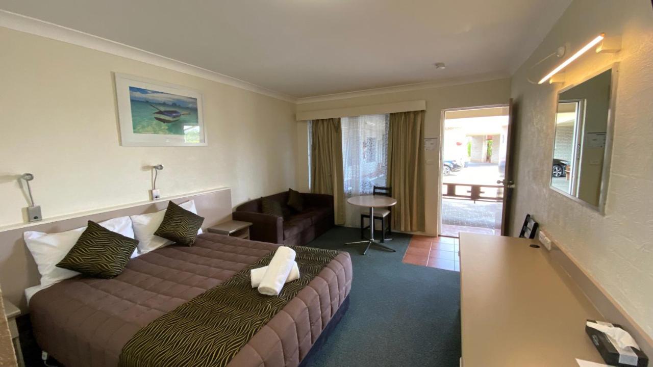 Sapphire City Motor Inn Инверелл Экстерьер фото