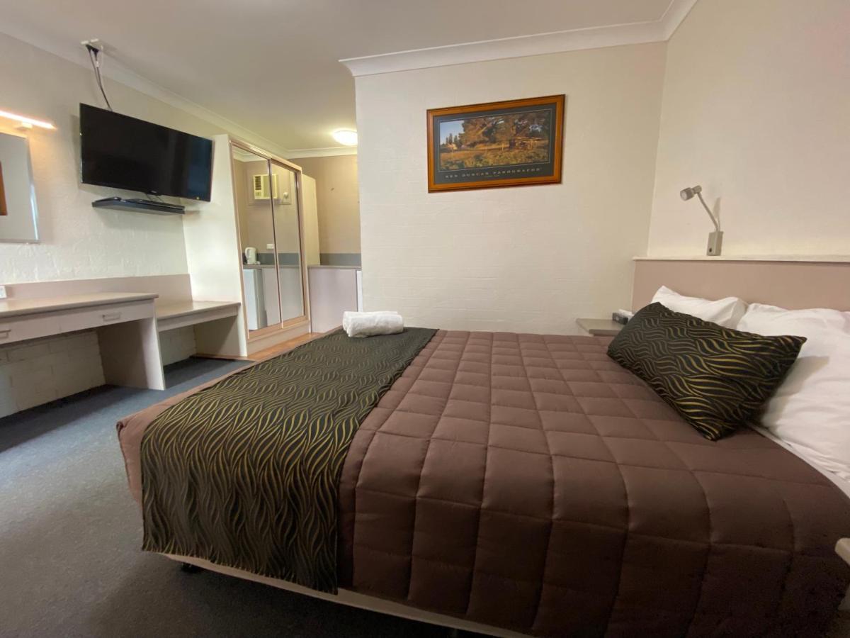 Sapphire City Motor Inn Инверелл Экстерьер фото